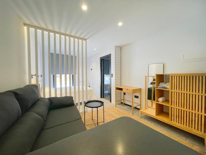 Apartamentos Mk77 Leon - Lahoz Bagian luar foto