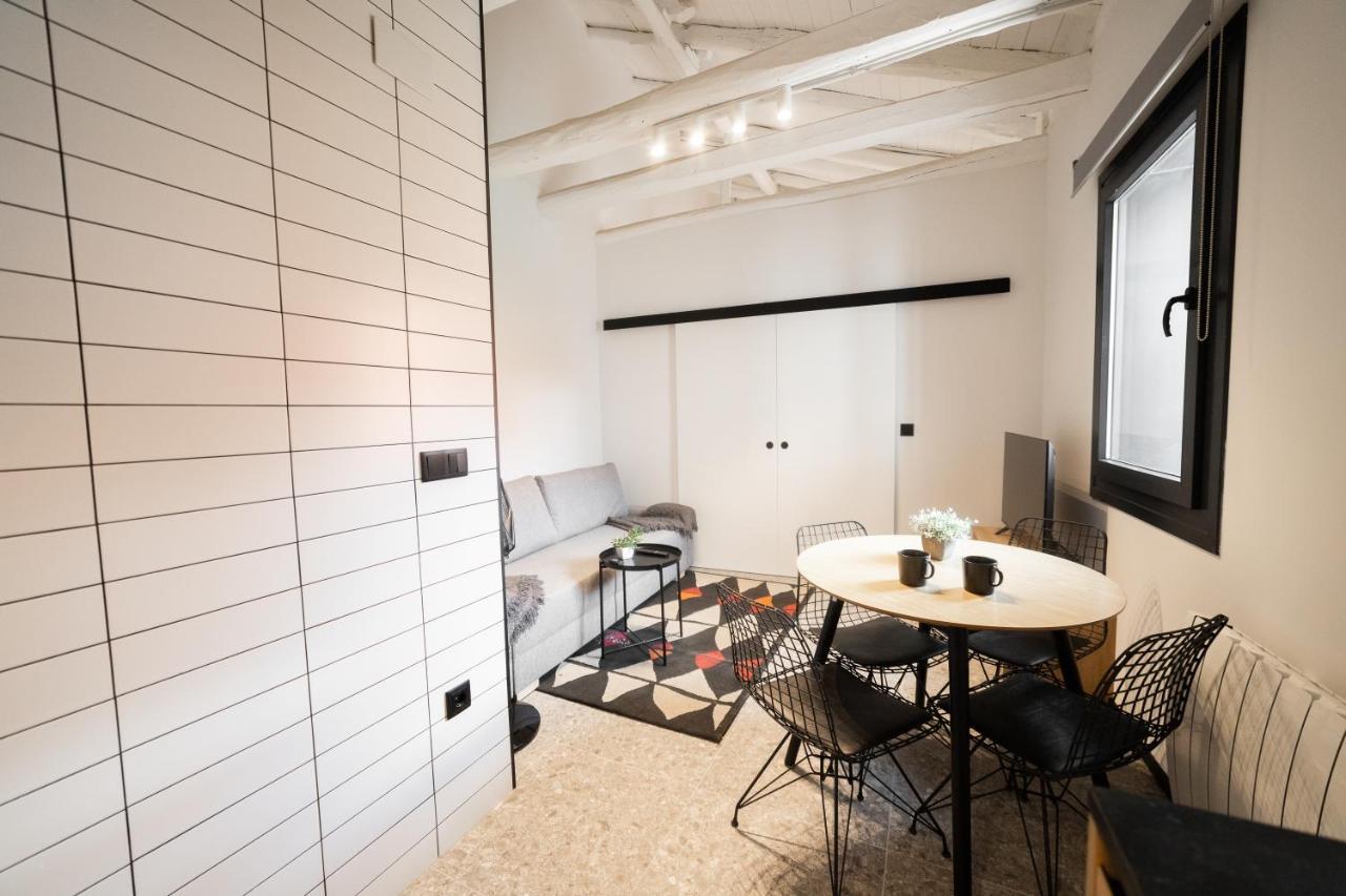Apartamentos Mk77 Leon - Lahoz Bagian luar foto