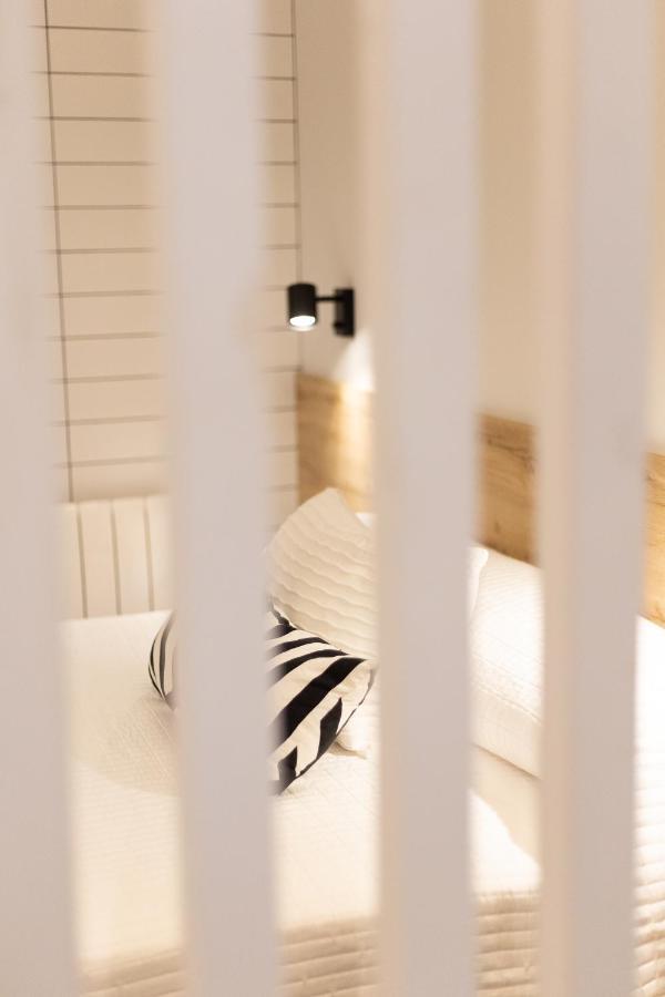 Apartamentos Mk77 Leon - Lahoz Bagian luar foto