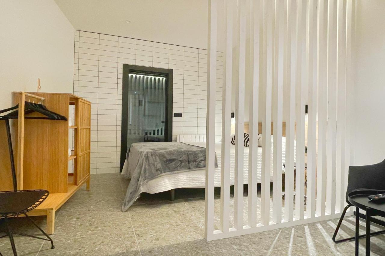 Apartamentos Mk77 Leon - Lahoz Bagian luar foto